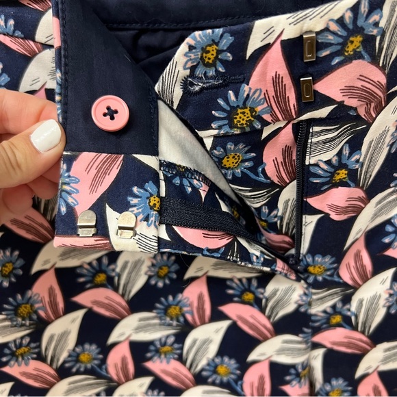 Boden Floral Geometric Dress Pants Size 4L - Picture 2 of 6